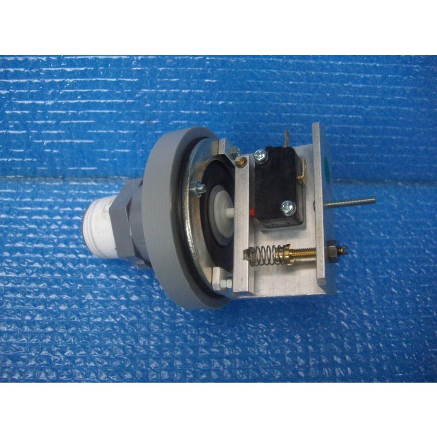 湧清水 旧20型(IW-20-１型)専用 ろ材(30L)4袋+圧力スイッチ+60Hz専用Vベルト 代引不可 |  | 02