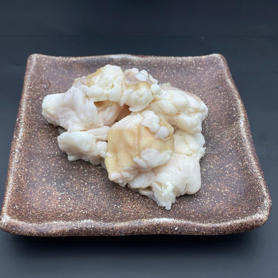 【冷凍】国産牛小腸　3P　もつ鍋には欠かせない主役のホルモン。鍋に追加しても、焼いておつまみにも。新鮮な国産小腸を厳選してお届け！ |  | 01
