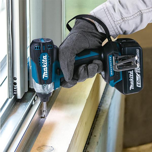 マキタ makita 18V充電式インパクトドライバ TD157DRGX B 青 黒 マキタ makita 18V充電式インパクトドライバ TD157DRGX B 青 黒