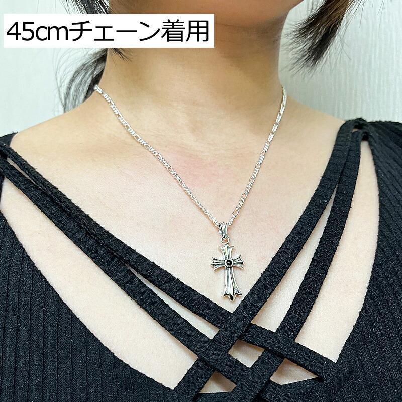 アクセサリー】【チェーン付き】ブラックスピネル付きクロスペンダント 