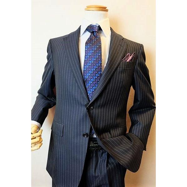 セール３５％ＯＦＦ ロンナースーツ 紺ストライプ ＡＢ４サイズ 春夏アウトレット現品限り品 メンズウェア LONNERの画像