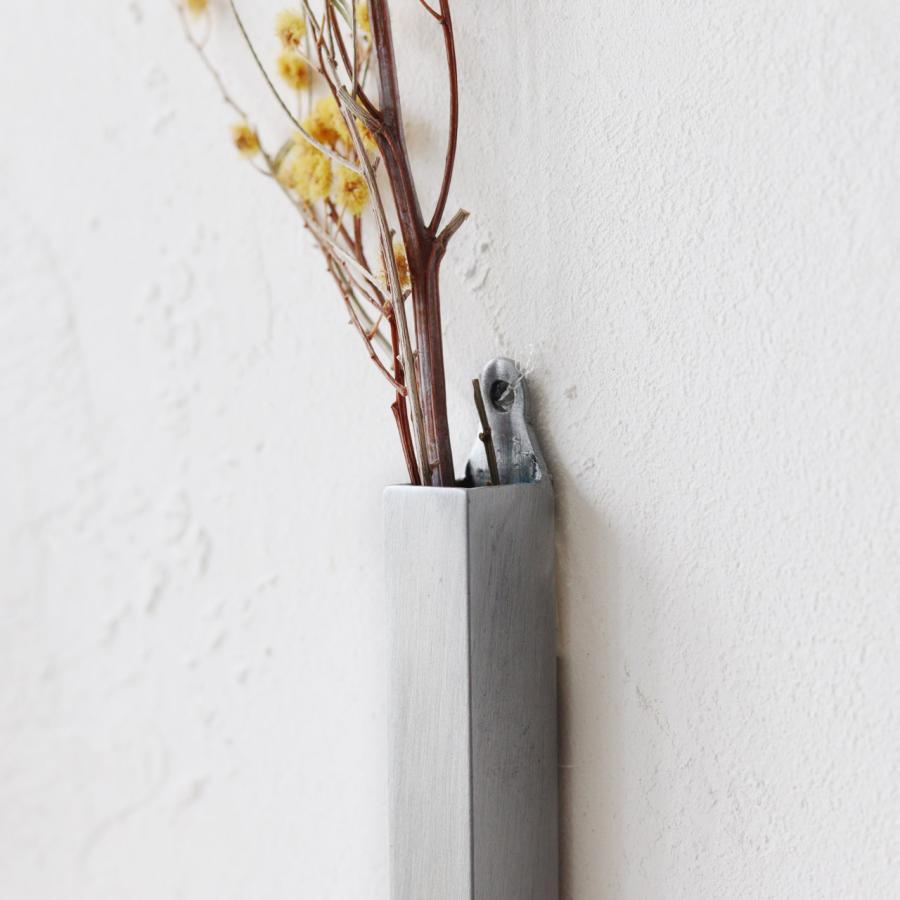 花瓶 おしゃれ フラワーベース 一輪挿し 花器 壁掛け花瓶 アルミ 真鍮