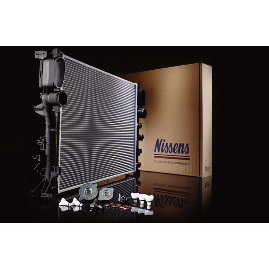 ⭐︎日産サニトラb110b120⭐︎                ⭐︎ラジエーター⭐︎ 決算セール 超特価 3層 52MM アルミ ラジエーター サニー