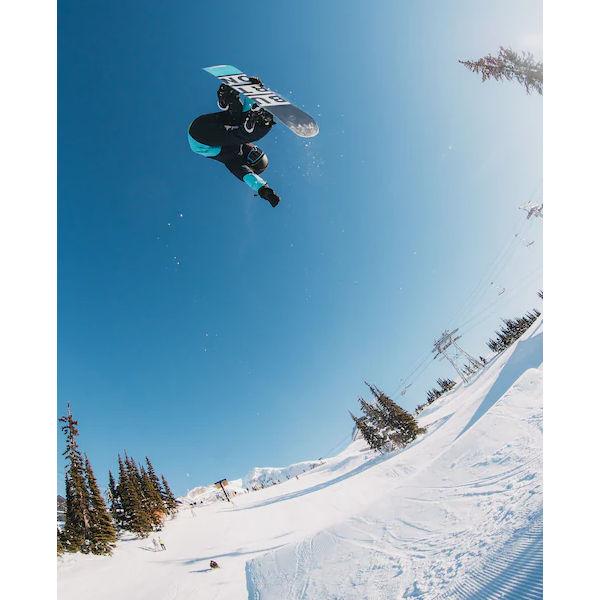 バートン BURTON Boys Burton Custom Smalls Camber Snowboard バートン BURTON Boys Burton Custom Smalls Camber Snowboard
