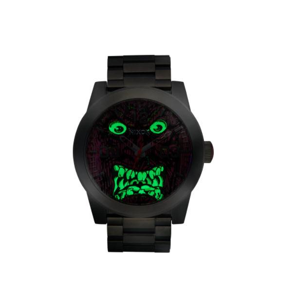 【美品】 希少 NIXON SANTA CRUZ 腕時計 コラボ 黒 ニクソンがサンタクルーズとのコラボ時計を発売、アニバーサリー