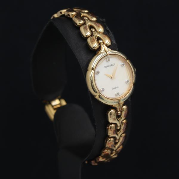 稼動 ニナリッチ QZ シェル文字盤 石付 2P20-0500 レディース腕時計