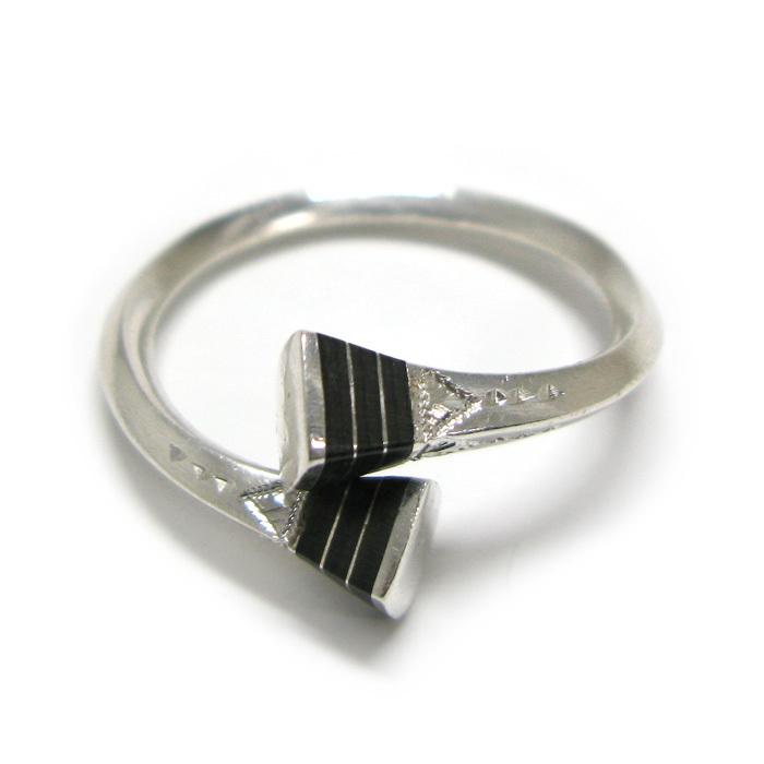 【新品】トゥアレグシルバー　01 Touareg Silver トゥアレグシルバー bangle 01 商品詳細｜LEQUEL