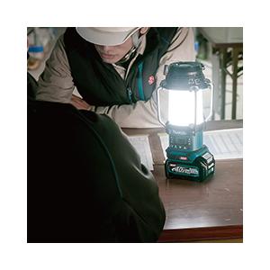 マキタ（makita） 充電式ランタン付ラジオ 18V MR054 <バッテリ・充電