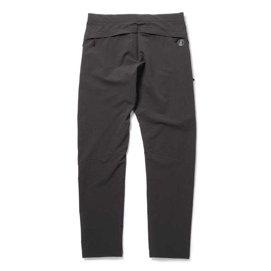 tilak（ティラック） 20%OFF モンクパンツ カーボン ストレッチパンツ