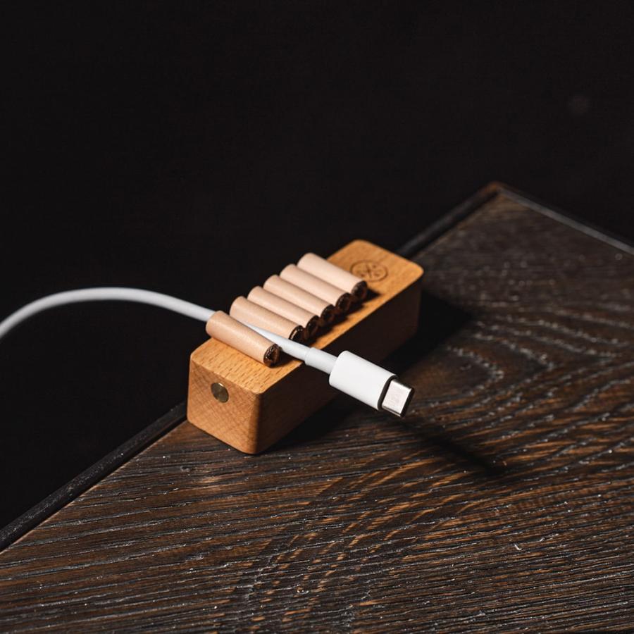 デスクトップ ケーブルホルダー｜DESKTOP CABLE HOLEDR｜木 木製 ケーブル ホルダー クリップ 整理 デスクトップ 机 まとめる 落下防止 かっこいい ナチュラル |  | 01