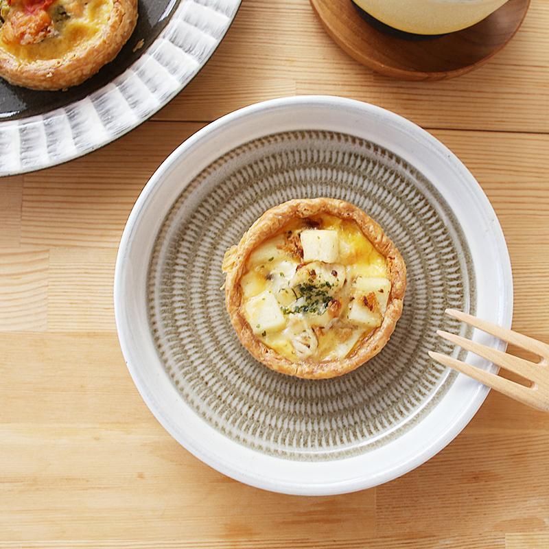 鶏とジャガイモのアンチョビ風味キッシュ タルト型　内祝い　パーティー　千草ホテル　6kozzy　お取り寄せ |  | 02