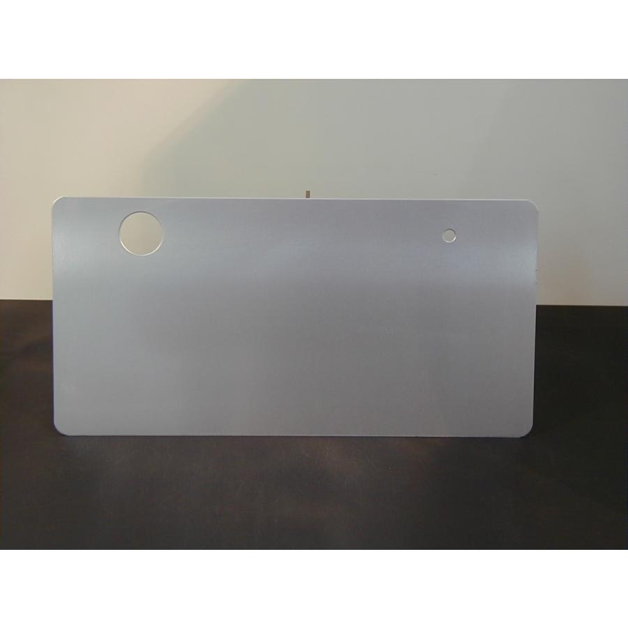 ヨシミリアーアンダーカバーとナンバープレート敷板2点セット アルミ製 ファッションナンバープレート 乗用車 リア用 封印逃げ有り