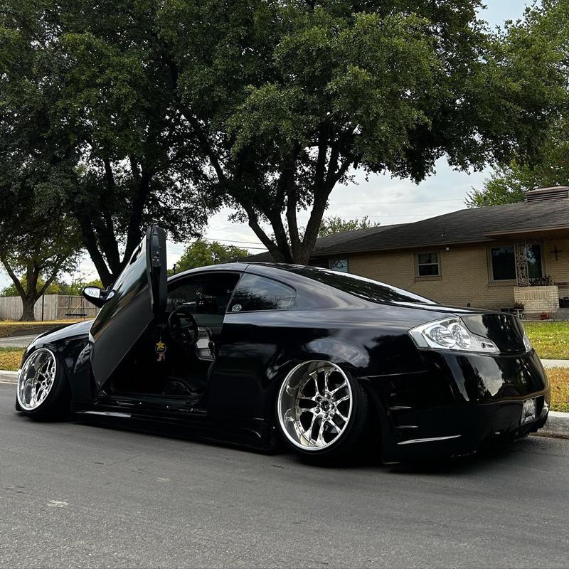 V35 CPV35 スカイラインクーペ US G35で人気モデル LEDテールランプ クリアー フルクリアー オールクリアーの画像