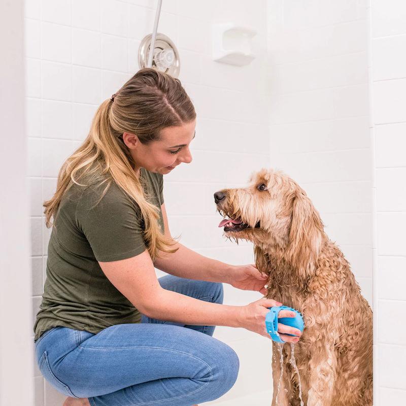 aquapaw/アクアパウ Pro Pet Grooming Tool プロペットグルーミングツール ペット用シャワーヘッド 中型犬 大型犬 ペット シャンプー ブラシ 2段階の水量｜7dials｜02