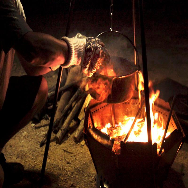 BBQ耐火&耐熱グローブ M/Lサイズ ブラック 800℃までの耐熱に対応した耐火耐熱グローブ 焚き火 BBQ 薪ストーブ 鍋掴みなどに |  | 06