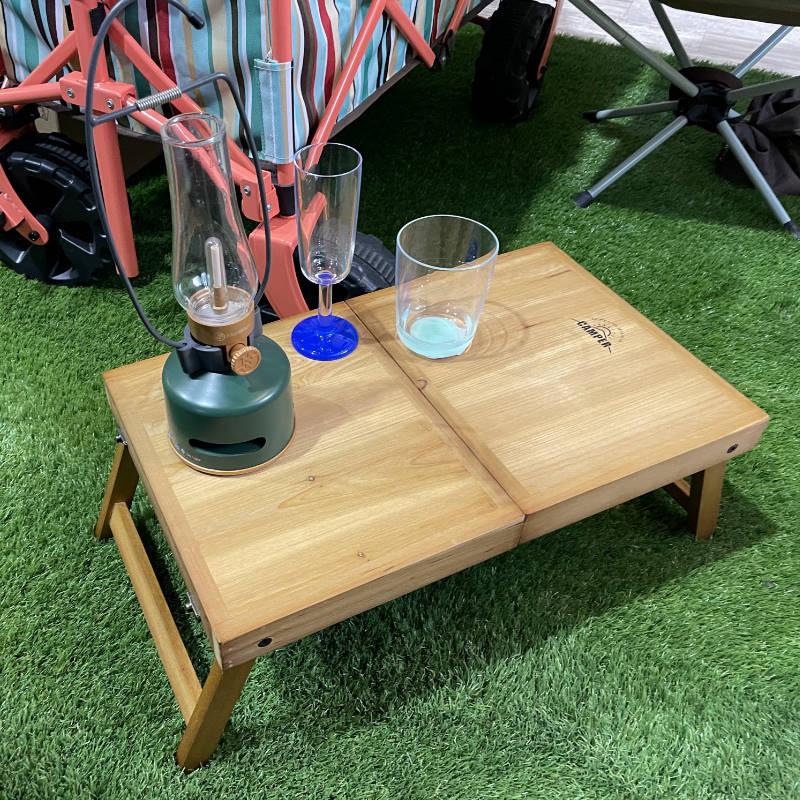 CAMPER/キャンパー ミニテーブル 木製の折りたたみ式ミニテーブル