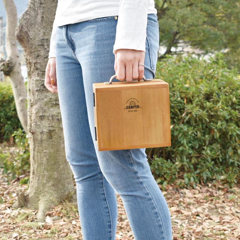 CAMPER/キャンパー スパイスボックスSサイズ 調味料ボックス 調味料ケース 調味料ラック キャンプ スパイスケース 調味料入れ アウトドアから普段使いまでできる |  | 03