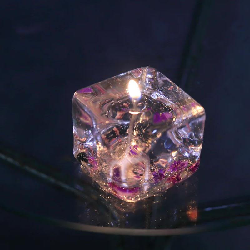 fluctuation/フラクチュエーション 透明のハナキャンドル 氷のような