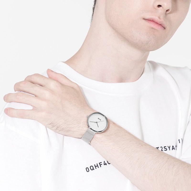 KLON/クローン GRID TIME -SILVER MESH- 38mm 規則正しいグリッド（方眼）を配したシンプルなデザイン グリッド線を凹凸のみで表現 |  | 01