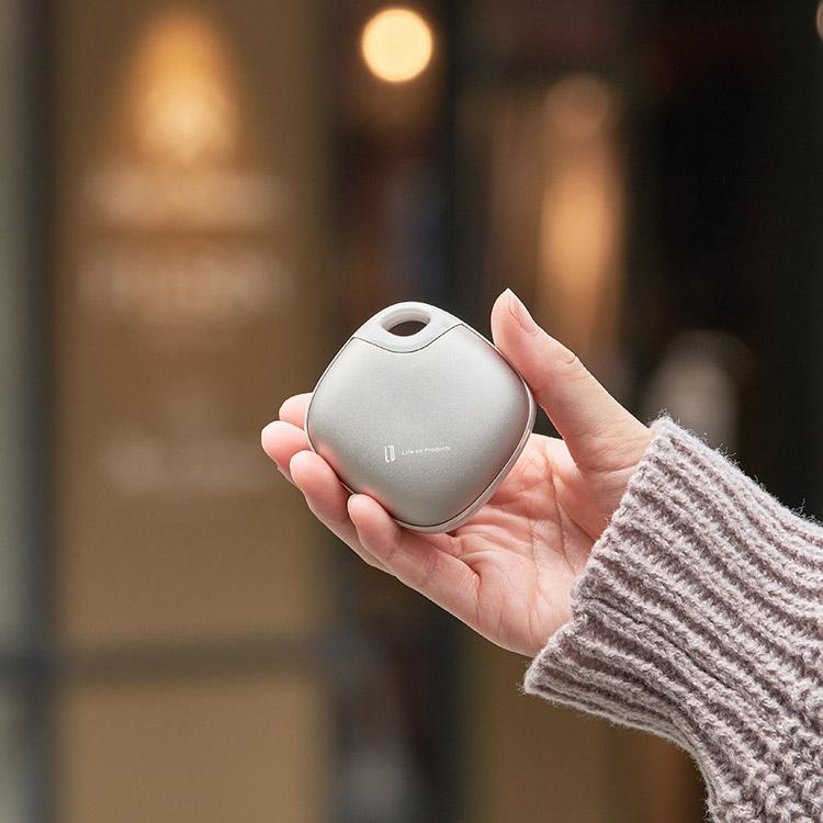 充電式カイロ 使い捨てないシェアカイロ マグネットでくっついた両手で使える受電式のエコカイロ 2段階温度調節可能 誤作動防止スイッチ |  | 03