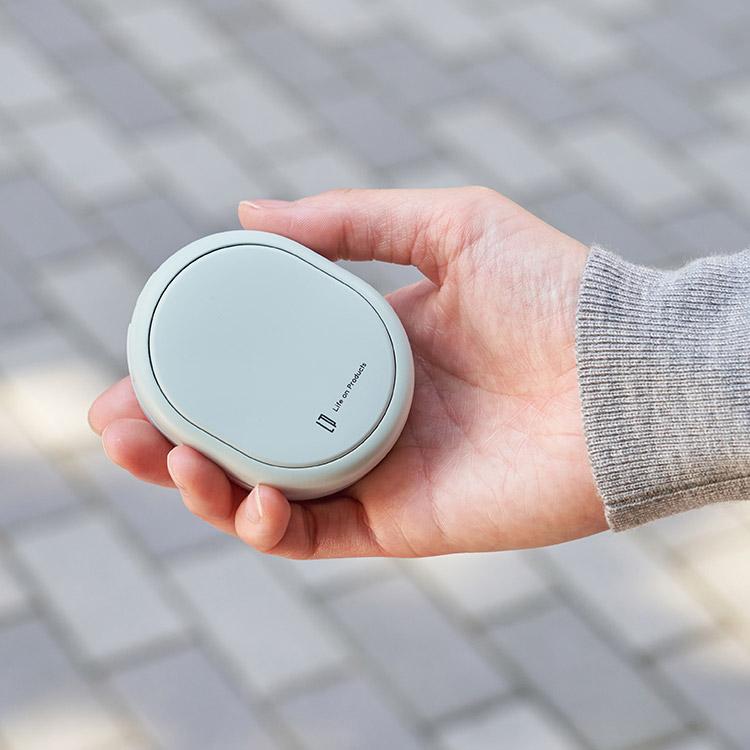 耳まであたたかいイヤマフ付使い捨てないシェアカイロ 充電式カイロ フワフワで温かなイヤマフにカイロを入れれば真冬日でも温かく快適に |  | 04