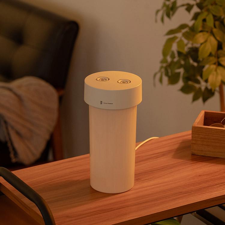 USB給電式ファン内蔵ツインジェット加湿器 LEDライト付き ミストを送風して広範囲を加湿するファン内蔵加湿器 コンパクトな見た目でも容量は800ml |  | 05