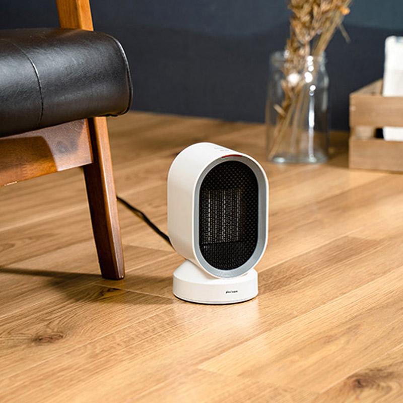 首振り機能付 セラミックヒーター&ファン 場所を取らない」コンパクト