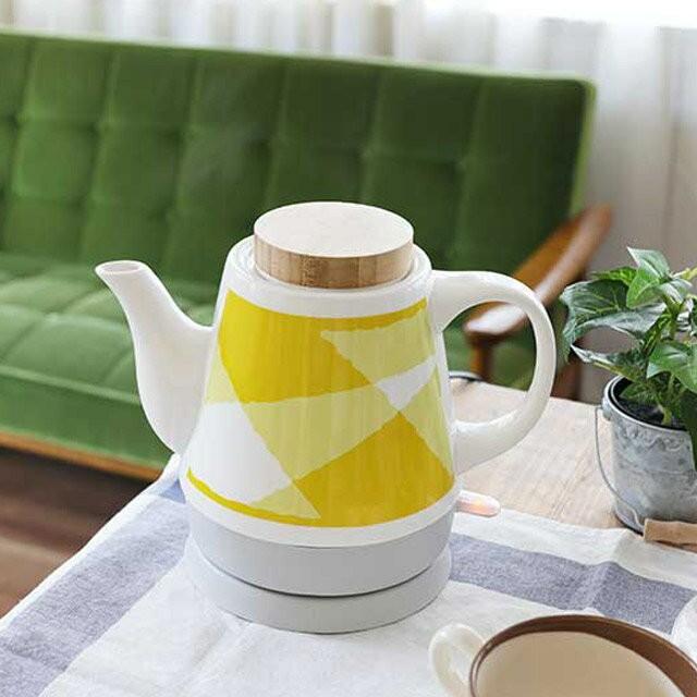 オンリリOnlili♡陶器ケトル♡北欧風ケトル♡廃盤品 オンリリ/Onlili 陶器電気ケトル 陶器で出来た電気ケトル 容量1.2