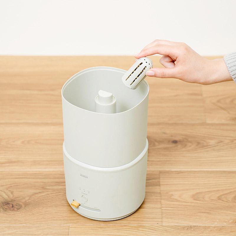 キレイなミストで加湿するダブル抗菌 上部給水超音波式加湿器 PR-HF064