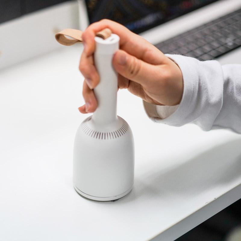 Vaccumi バキューミ 毛玉取付き ハンディ 掃除機　卓上掃除機 ホワイト 楽天市場】全国送料無料 【正規品】 Vaccumi バキューミ ハンディ 掃除