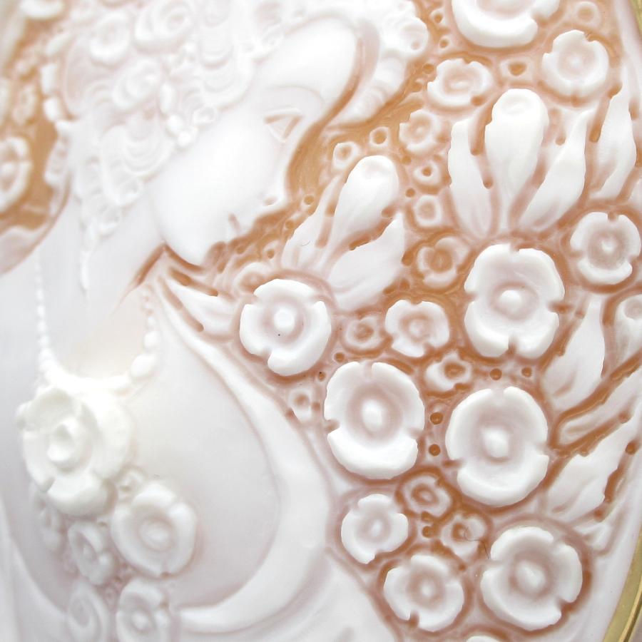 CAMEO K18枠 カメオ シェル ブローチ兼ペンダント 作家 サイン CAMEO K18枠 カメオ シェル ブローチ兼ペンダント 作家 サイン