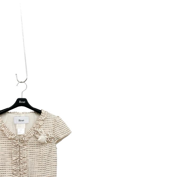 ルネ フリル ワンピース Rene ルネ フリル ワンピース ブローチ付き ベージュ 36 6036590