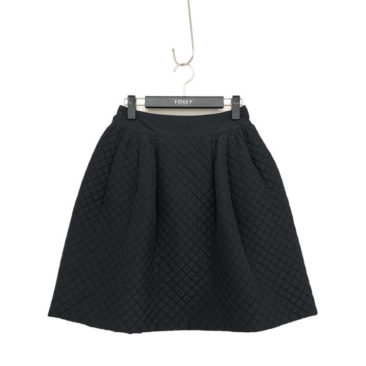 【美品】FOXEY フォクシー キルティングスカート38 ブラック　カンパニュラ 美品】FOXEY フォクシー キルティングスカート38 ブラックカンパニュラ