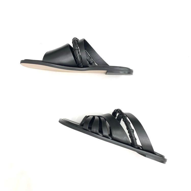 Mame Kurogouchi マメクロゴウチ Plait Detailed Leather Sandals  