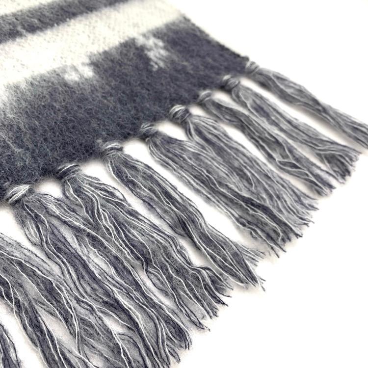 Osmanthus Motif Knitted Scarf