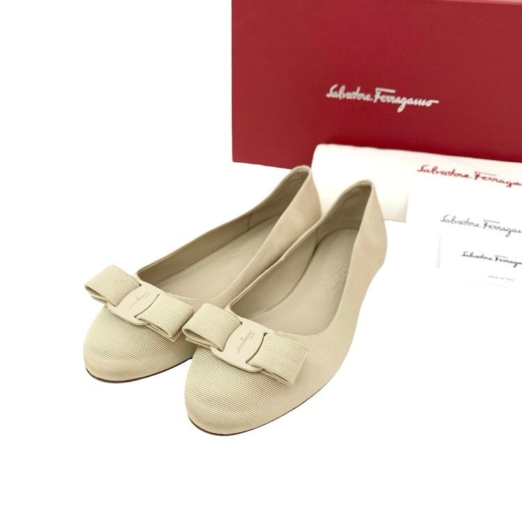 未使用品 Ferragamo フェラガモ VARINA グログラン バレリーナ 