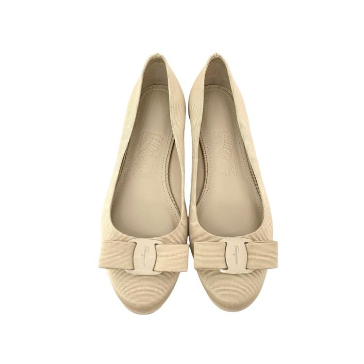 未使用品 Ferragamo フェラガモ VARINA グログラン バレリーナ 