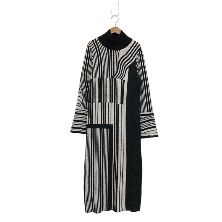 Mame Kurogouchi マメクロゴウチ Multi-Stripe Jacquard Knitted Mame Kurogouchi マメクロゴウチ Multi-Stripe Jacquard Knitted
