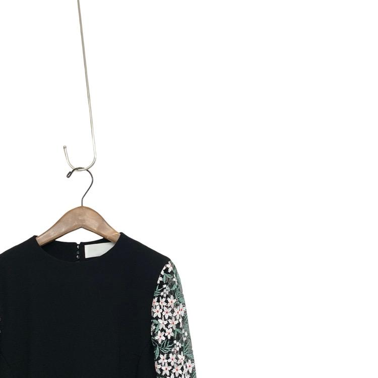 23SS Mame Kurogouchi マメクロゴウチ Floral Lace Sleeve Shirt 23SS Mame Kurogouchi マメクロゴウチ Floral Lace Sleeve Shirt