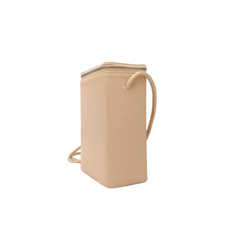 未使用品 Aeta アエタ BOX SHOULDER S カウレザー ボックスショルダー 