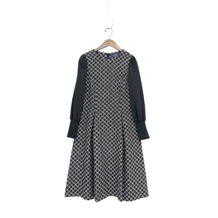 M'S GRACY エムズグレイシー ふくれ小花 袖ニットワンピース ブラック