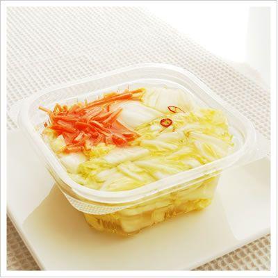 白菜の浅漬け：ほんのりにんにくの香り・ごはんがすすんじゃう