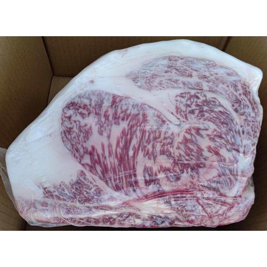 黒毛和牛　飛騨牛A5ランク　ロースブロック（サーロイン約11kg＋リブロース約10kg）　約21kg　kg9100円税別　冷蔵　業務用　ヤヨイ | 