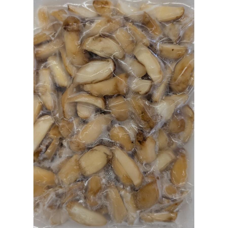 中国産　松茸　縦割り（2-4cm）250ｇ（約125本）x40Ｐ（Ｐ2,600円税別）冷凍　業務用　ヤヨイ | 
