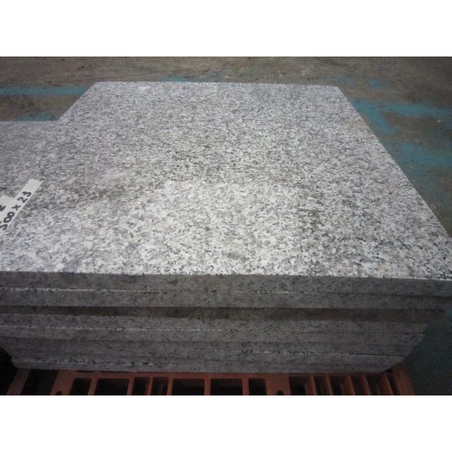 C2A【新長060913-2(3)】御影石 500×500×23mm厚 多少の欠け箇所あり