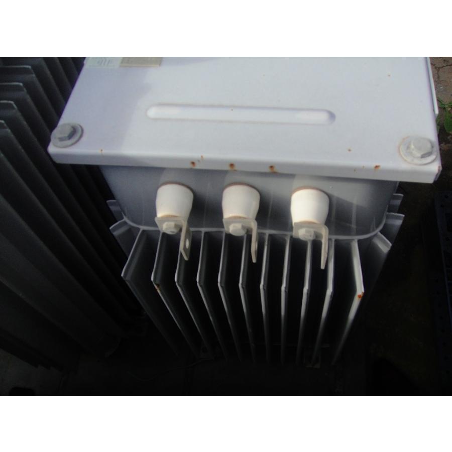 C2A【棚011204-2(1)有】トランス変圧器 20KVA 50Hz 6600V 出力 C2A【棚011204-2(1)有】トランス変圧器 20KVA 50Hz 6600V 出力