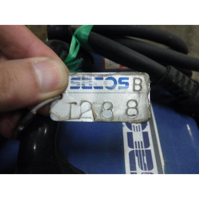 c3A【石東イサ050713-5(8)】変圧器 30アンペア 入力単相100V/200V 出力単相100/200V TBO-300型 日動工業(大阪) |  | 03