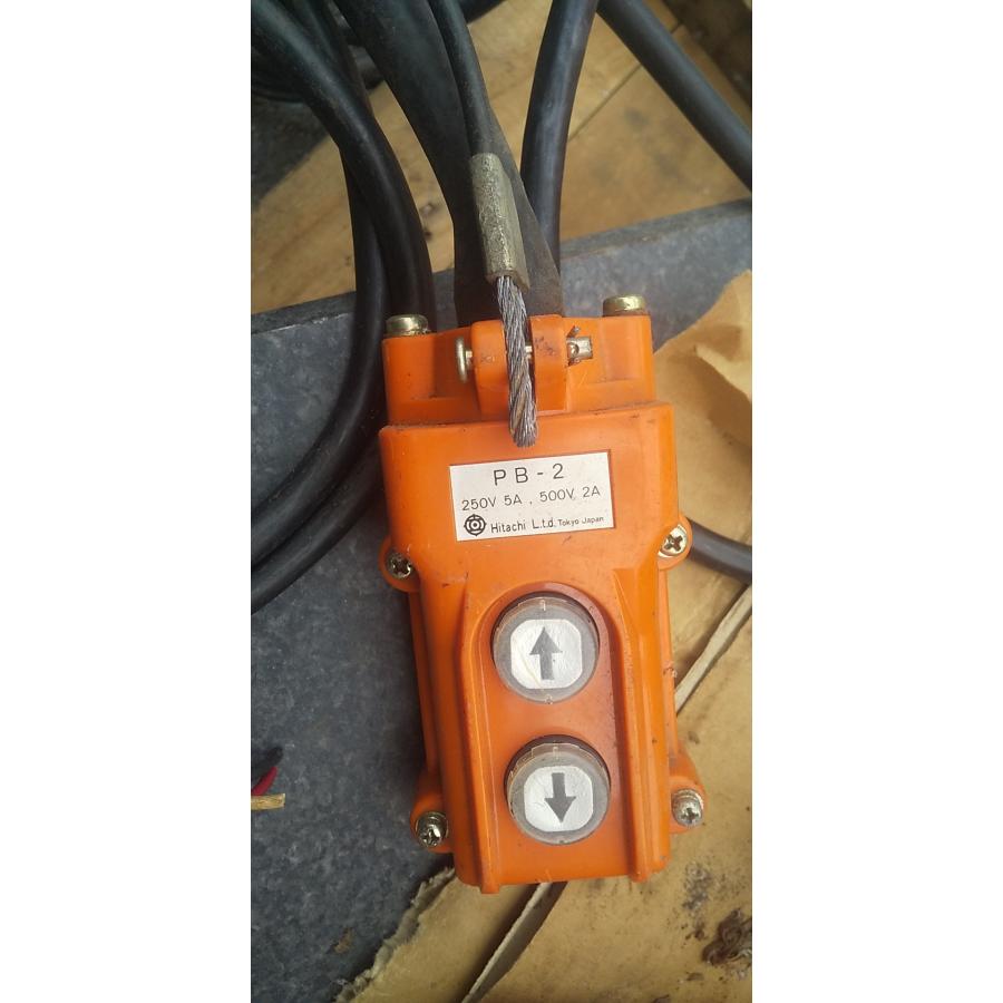 c3A【石071211-1】日立　モートル　250kgブロック　チェーンブロック　1/4BFH 揚程6M　200V 50Hz 自重28kg |  | 01