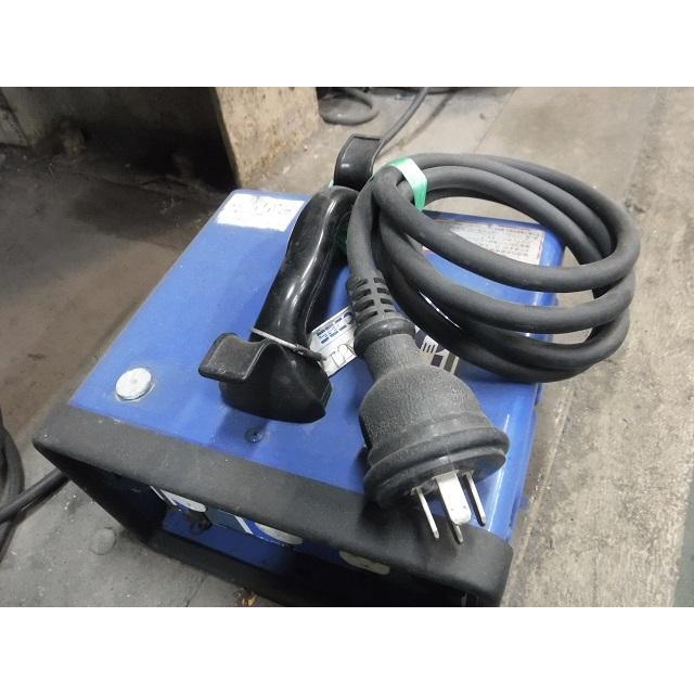 c3A【石東イサ050907(6)】変圧器 30アンペア 出力100/200V・入力100/200V 単相 TBO-300型 日動工業(大阪) 200V単相2本線 エアコン使用OK |  | 01