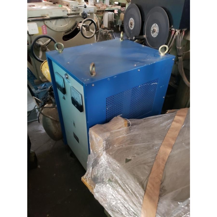 C3A【棚埼玉イ飯020219-5有】15KVA 1Φ 200V ＋−1%出力 ボルテージレギュラー SVC2075 点灯検査 スイッチ交換必要 |  | 02